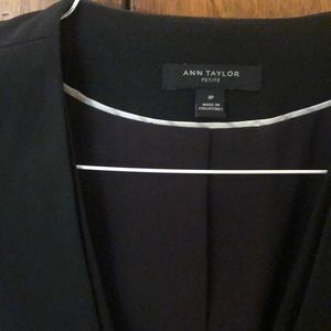 Ann Taylor black suit jacket no collar clasp closure